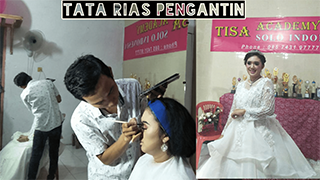 Menjadi MUA Profesional